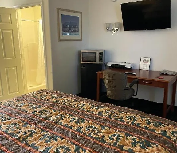 Motel Cj Rv Park *